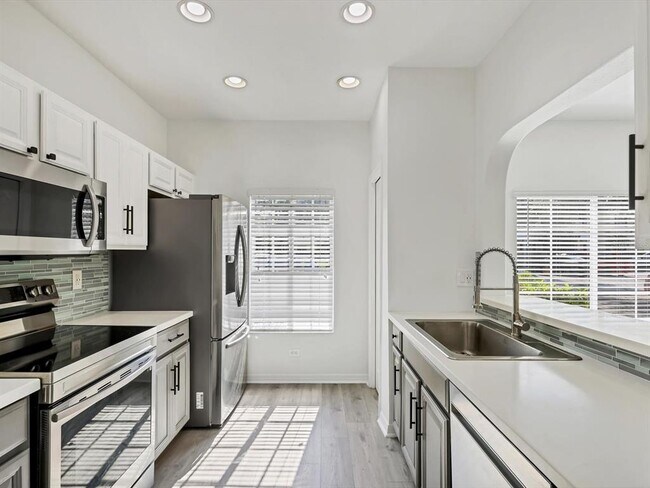 Building Photo - 262 Cape Harbour Loop