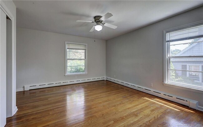 Building Photo - 32 Koger Rd