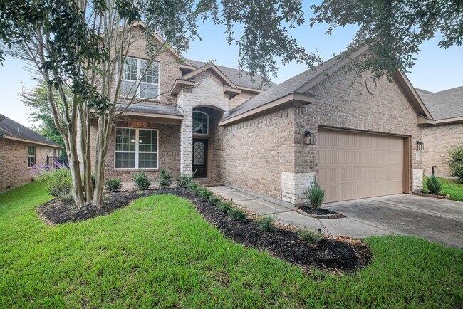 Building Photo - 210 Black Swan Pl
