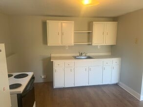 Building Photo - 14 Preble St