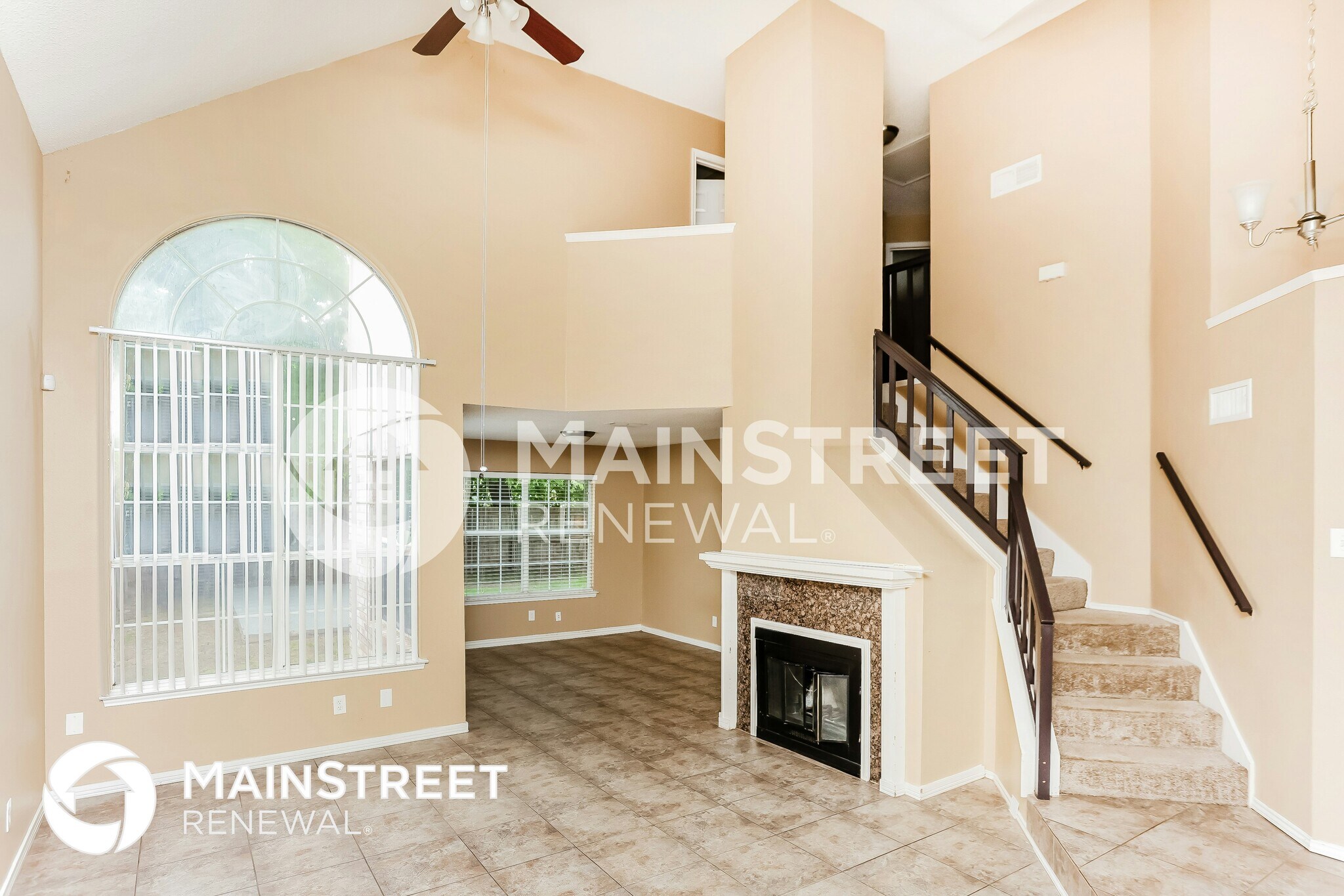 Building Photo - 2425 Bennington Dr