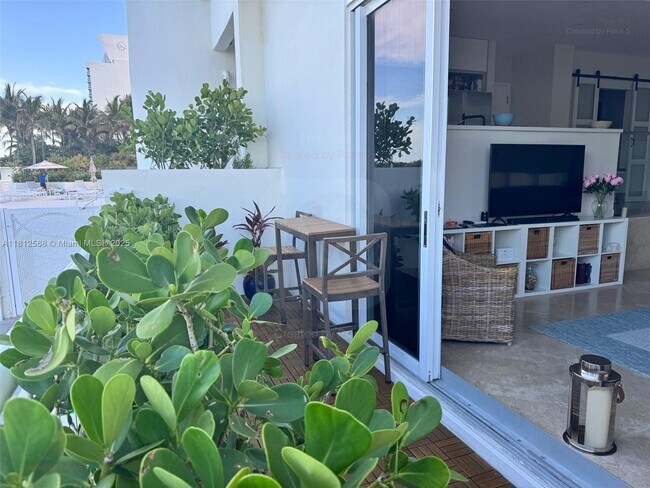 Building Photo - 6917 Collins Ave