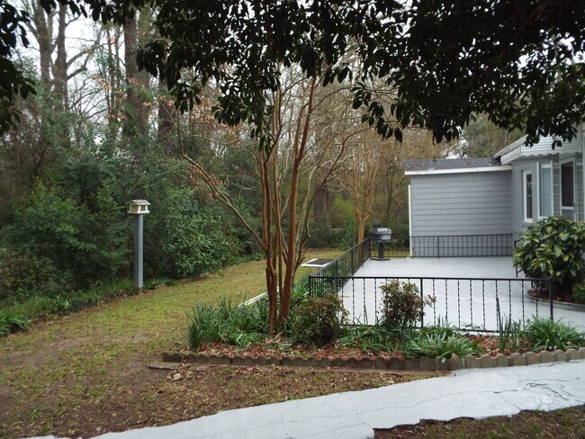 Building Photo - 3608 Gurley Dr
