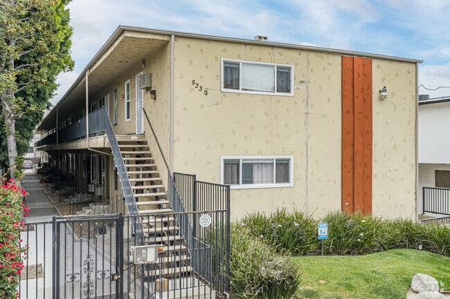 Building Photo - 5330 Corteen Apartments