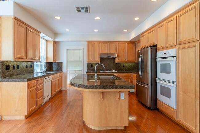 Building Photo - 1260 Ustilago Dr