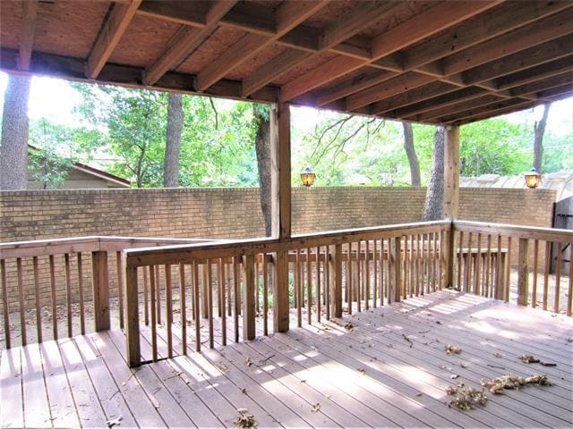 Building Photo - 1815 Greenwood Dr