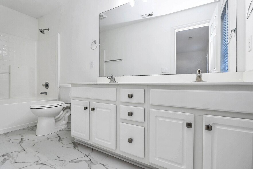 Second Bathroom - 35 McCurdy St NW