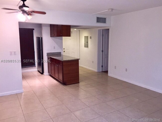 Building Photo - 8950 SW 69th Ct