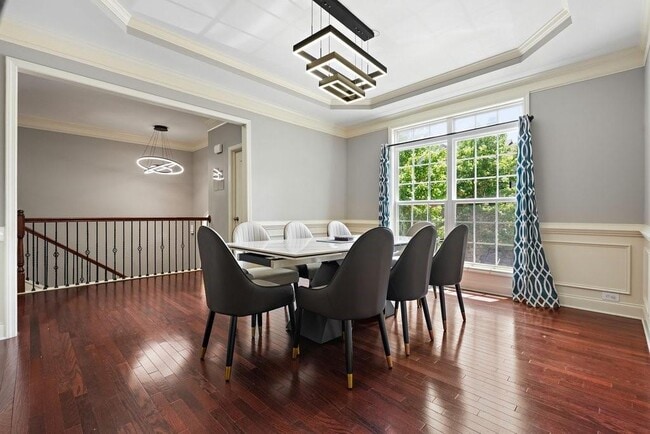 Building Photo - 3888 Fairhill Point