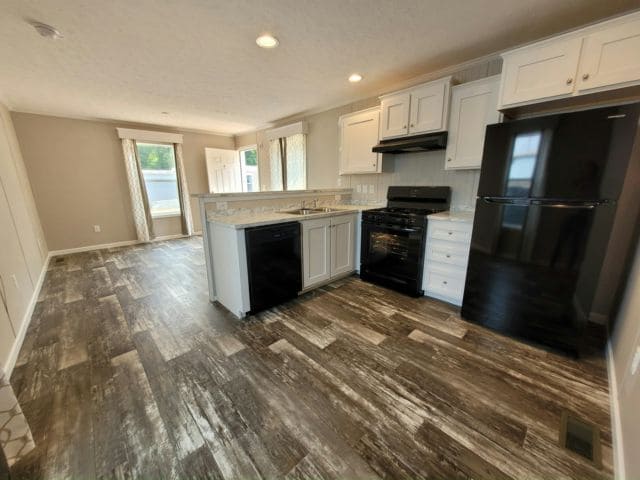 Building Photo - 22 John St