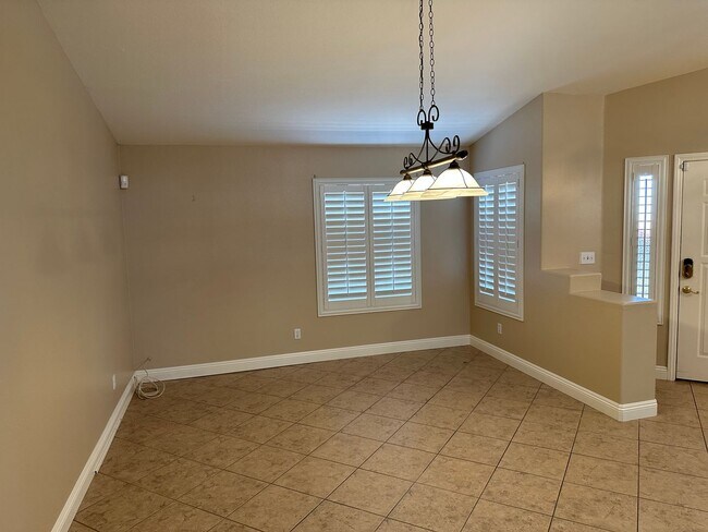 Building Photo - Henderson!!  Solar Panels!! Tankless Hot w...