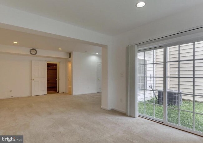 Building Photo - 4597 Barringer Pl