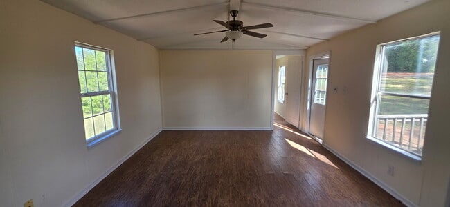 Building Photo - 658 Rices Creek Rd