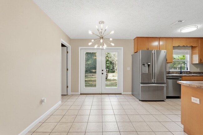 Building Photo - 533 Joseph Cir