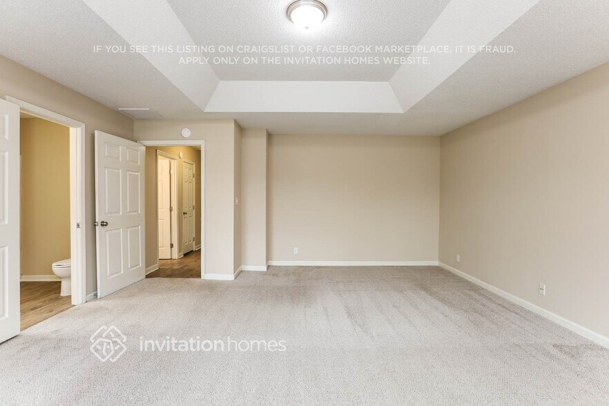 Building Photo - 1999 Sandbrook Ct SW