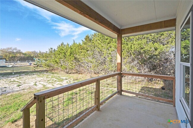 Building Photo - 1234 Clearcreek Dr