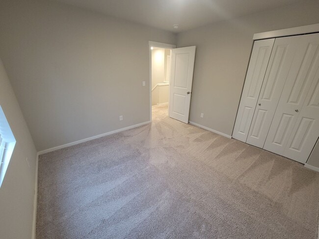 Building Photo - Spacious Bremerton 3 Bedroom, Available Now!