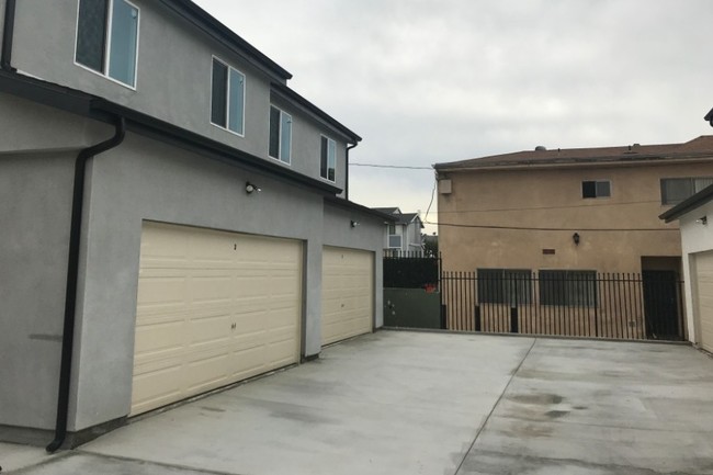 Building Photo - 12420 Cookacre Ave