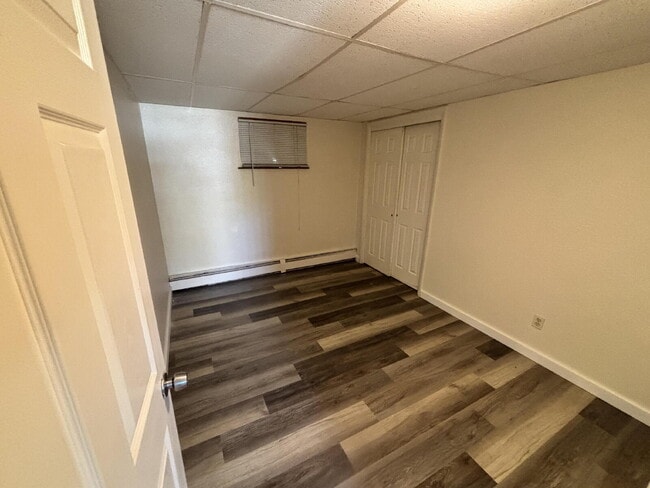 Building Photo - 370 S Wagon Wheel Dr