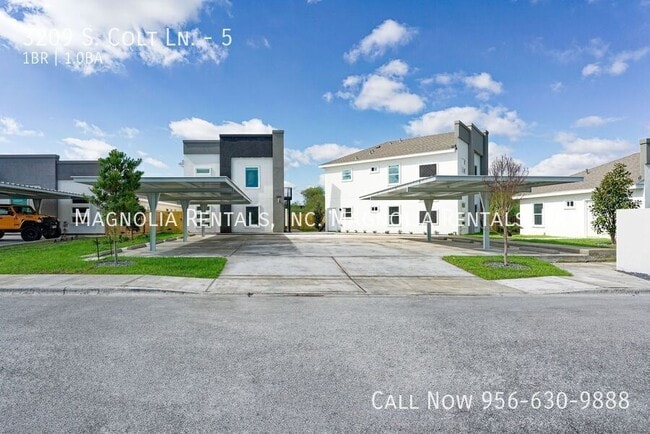 Building Photo - 3209 S Colt Ln