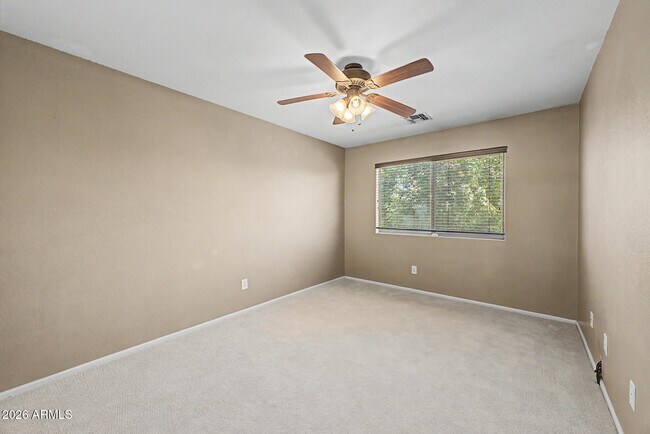 Building Photo - 4809 W Valencia Dr