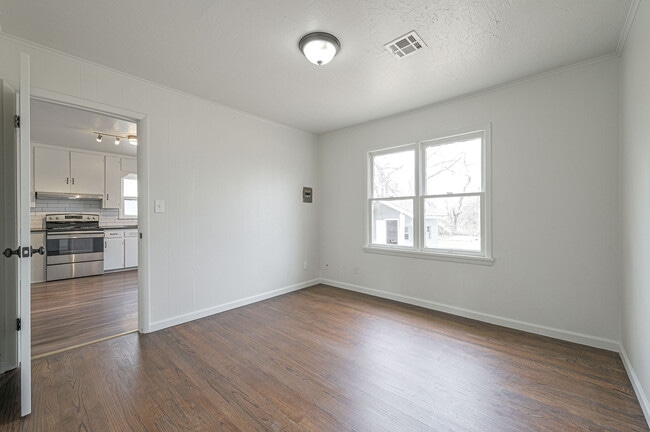 Building Photo - 727 NW 97th St