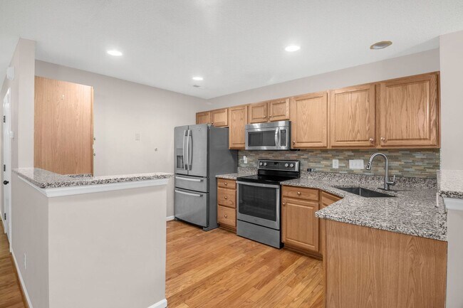 Building Photo - Keswick Place Townhome