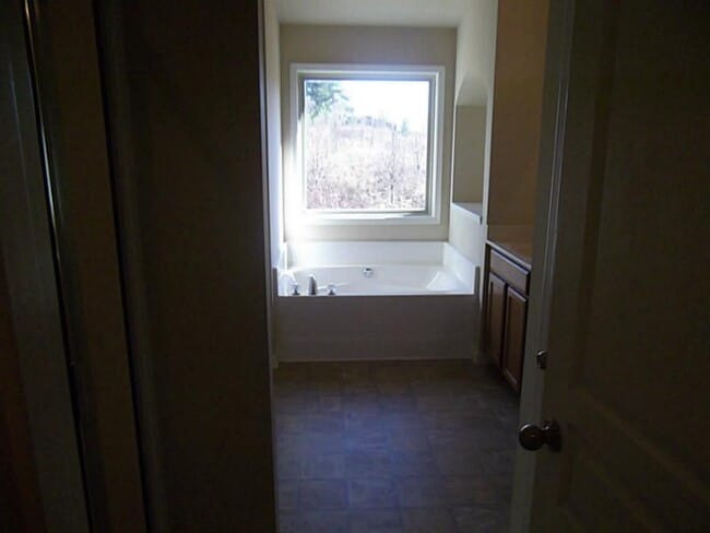 Building Photo - 650 Township Cir