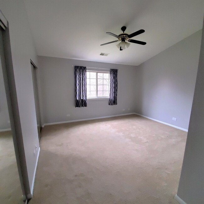 Building Photo - 147 Polaris Dr