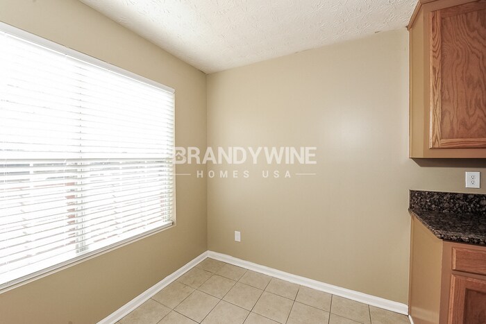 Building Photo - 371 Walker Dr