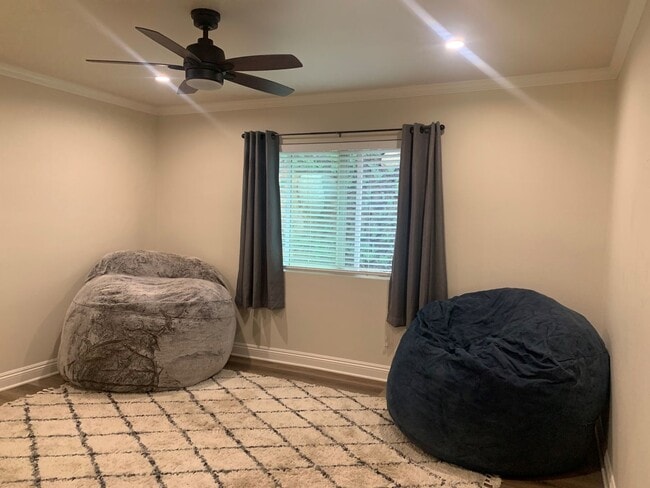 Building Photo - GORGEOUS 3/2.5 Bath Remodeled Home with Stunning Views in Alpine