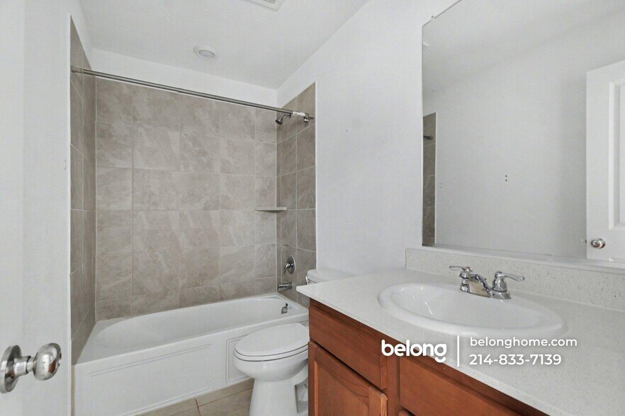 Building Photo - 143 Plumcove Dr