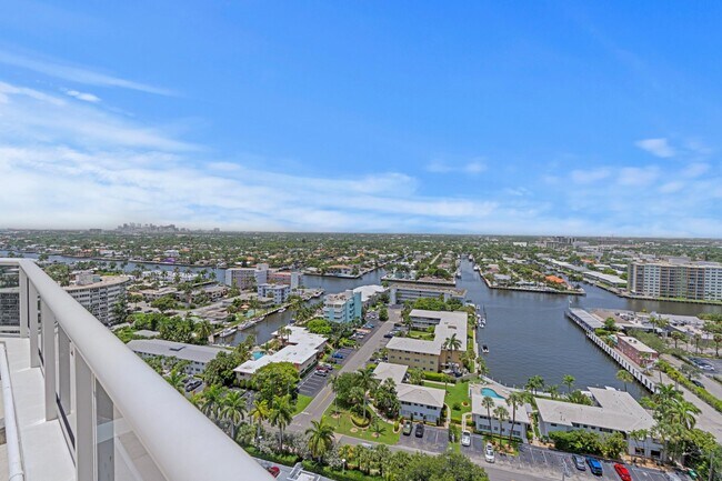 Building Photo - 2841 N Ocean Blvd