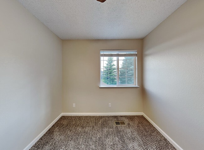 Building Photo - 4107 S Lewiston Cir