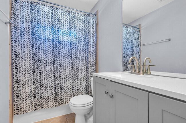 Building Photo - 8327 Terra Valley Ln