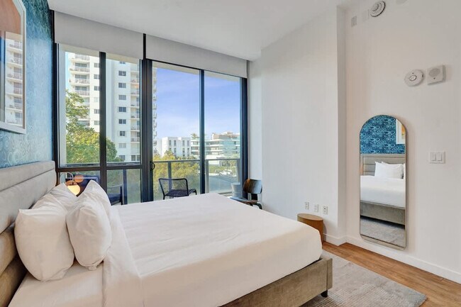 Building Photo - 1220 17th St