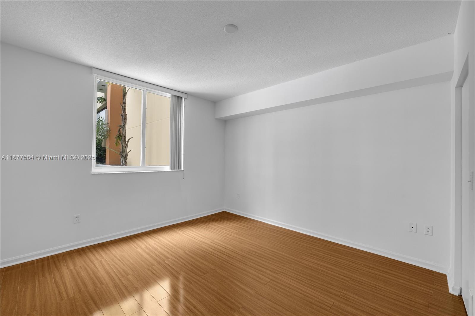 Building Photo - 18800 NE 29th Ave