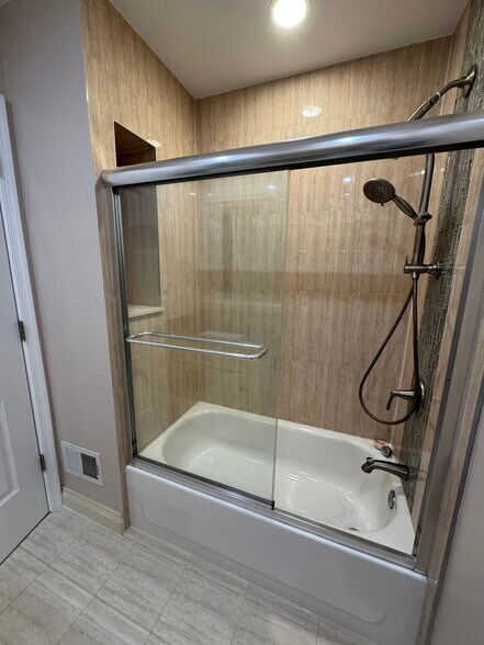 Building Photo - 7209 Needwood Rd