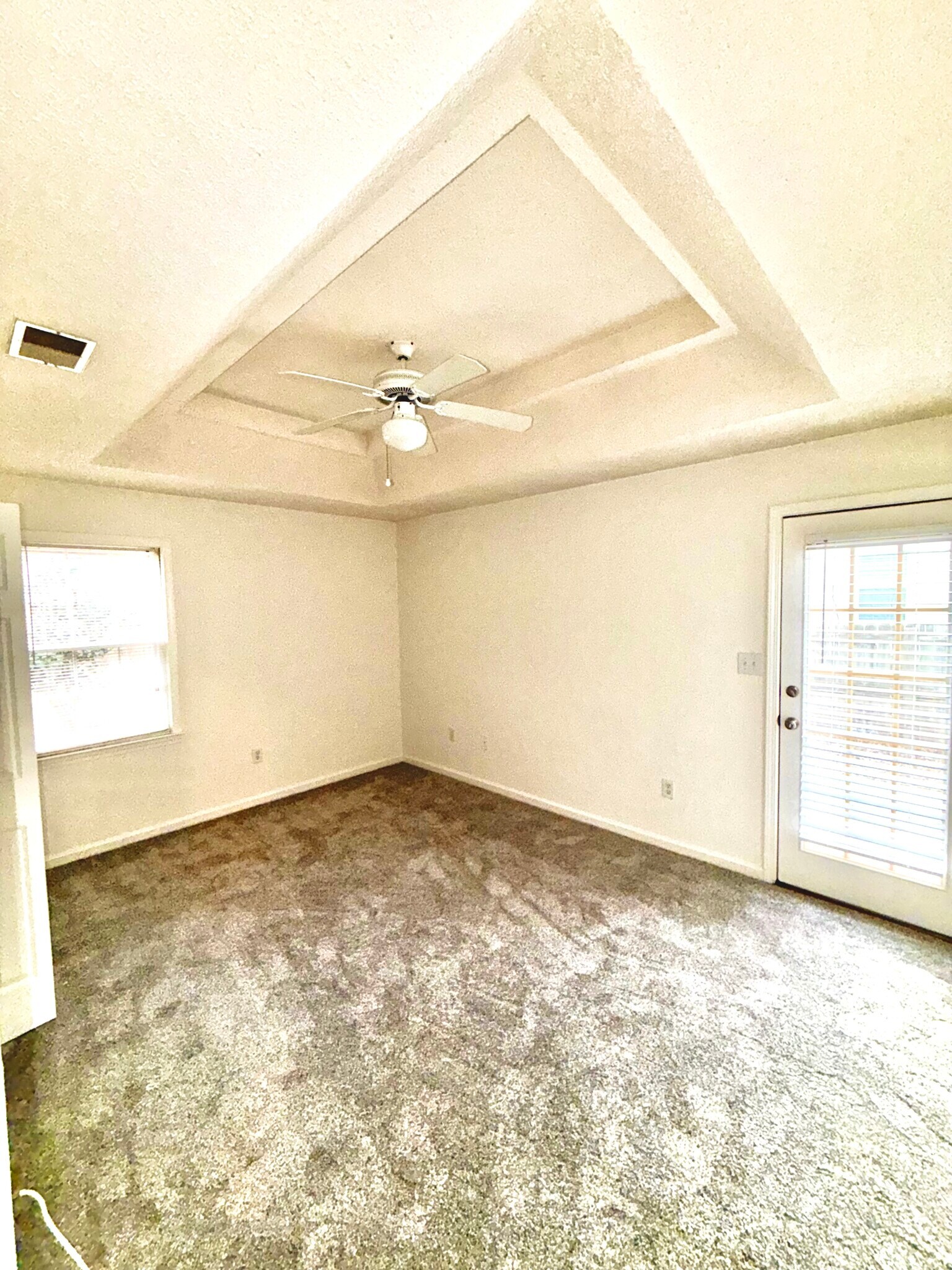 Building Photo - 125 Warren Way