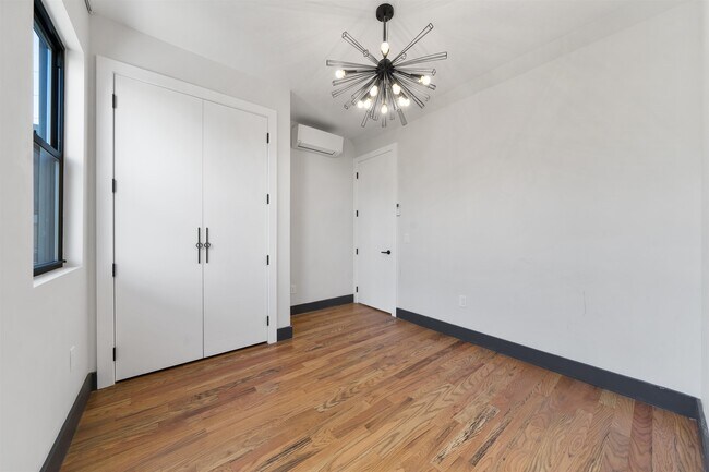 Building Photo - 604 Palisade Ave