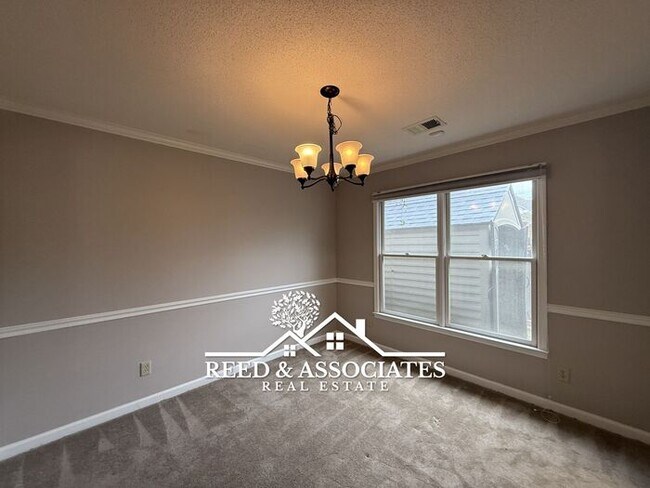 Building Photo - Cordova Home Located in Quiet Cove!