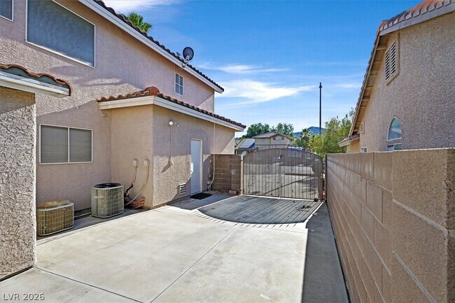 Building Photo - 1038 Twin Berry Ct