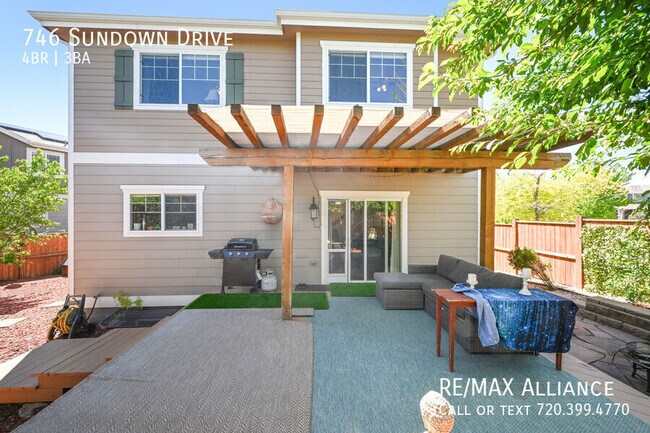 Building Photo - 746 Sundown Dr