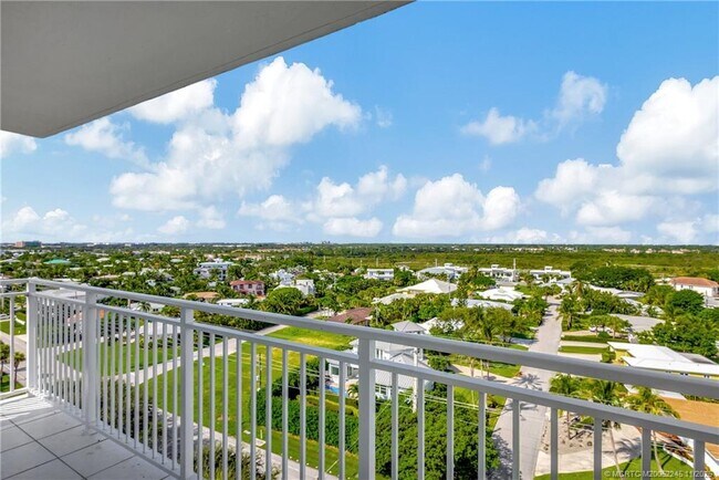 Building Photo - 500 Ocean Dr