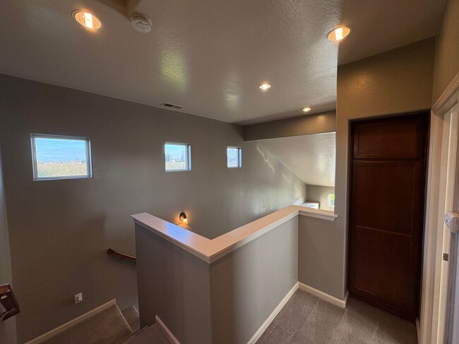 Building Photo - 3 Bedroom Home in the Avalon gated community coming soon!