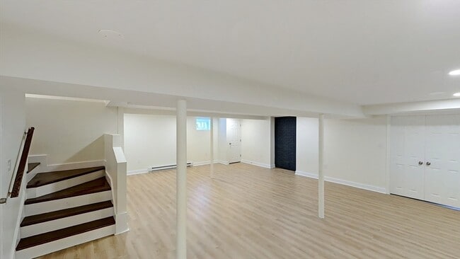 Building Photo - 78 Nahanton Ave