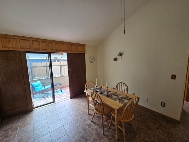 Building Photo - Furnished 1-bedroom Pine Hill home!