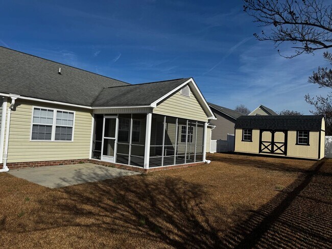 Building Photo - Beautiful home in Creekside Village