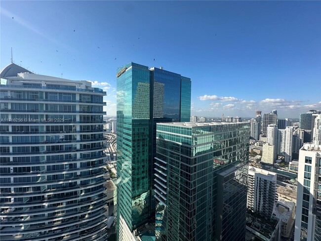 Building Photo - 300 Biscayne Blvd Way