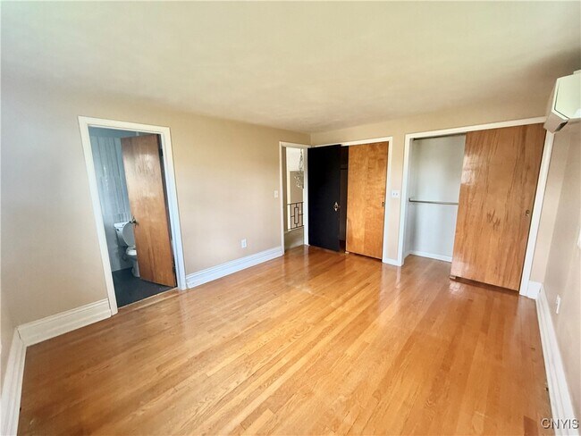 Building Photo - 8810 Seneca Ave